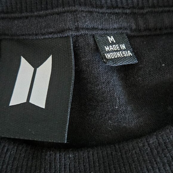 BTS Tour Merch Los Angeles Tour t-shirt size medium - Picture 3 of 3